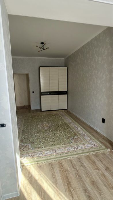 2бөлмелі үй сатылады 31а мкр 22 үй