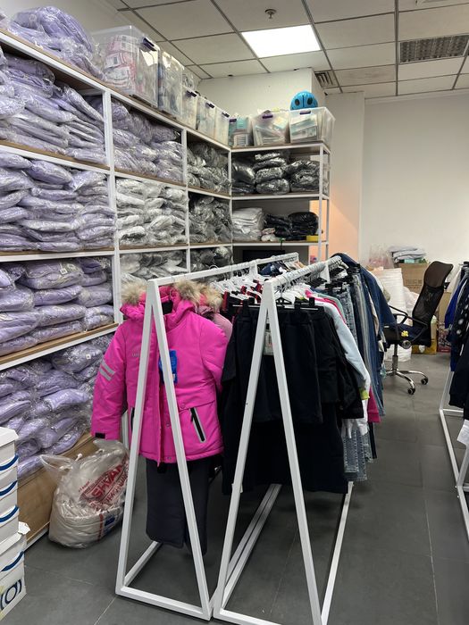 Продам детскую одежду и обувь оптом