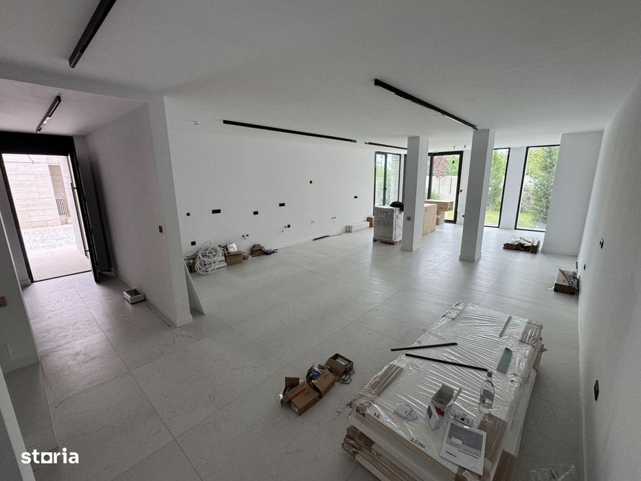 Vila LUX| 400mp |5-6 Camere |2 Parcari |intre OMV - Erou Iancu