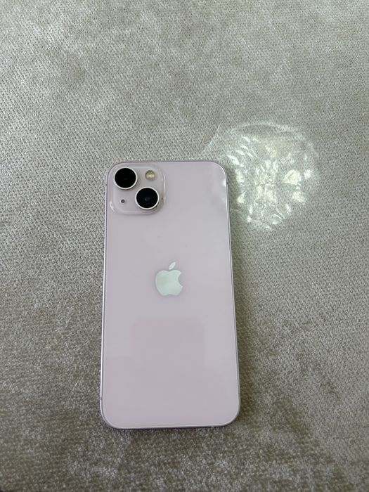 iPhone 13 розывый