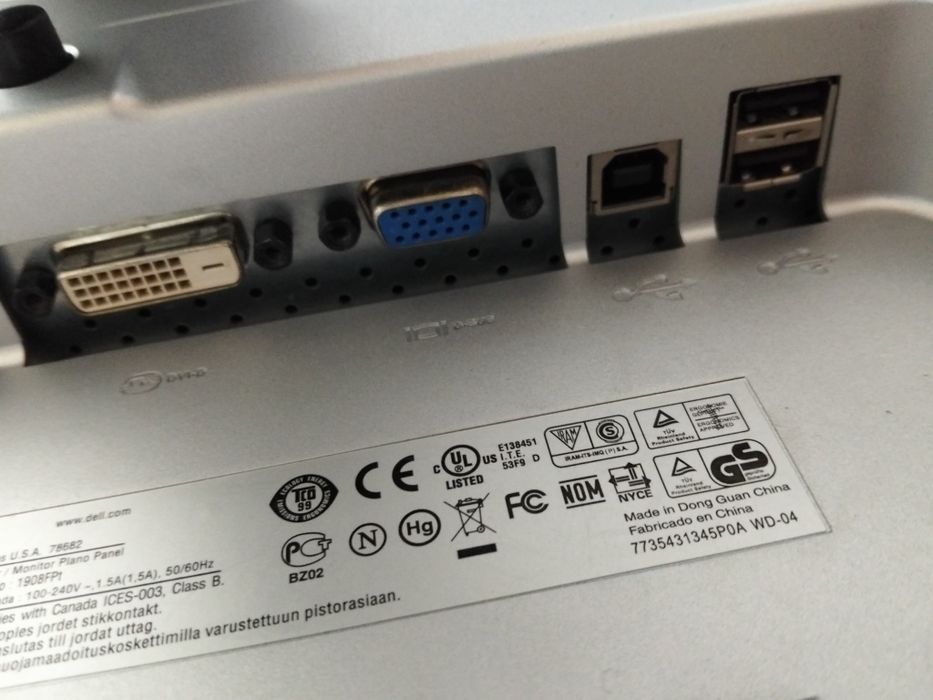 Vând monitor DELL perfect funcțional