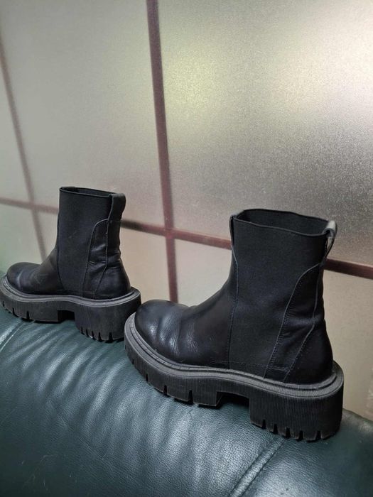 Боти Zara .естествена кожа р39.от 160лв