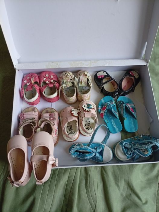 Детская обувь на девочку