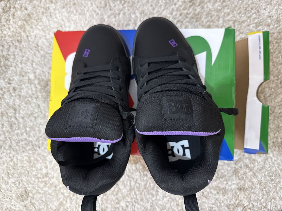 Продам кроссовки DC shoes Court Graffik