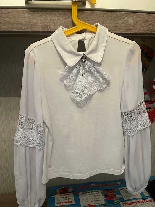 Школьная форма, блузки для девочки 1-3 кл