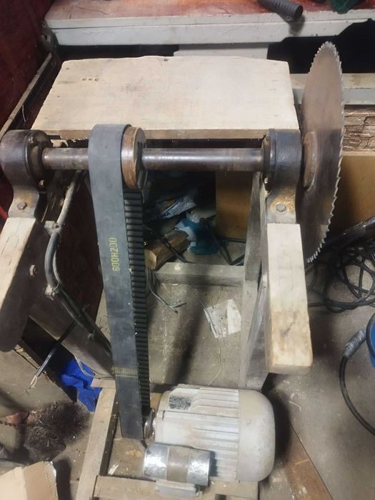 Настолен Циркуляр