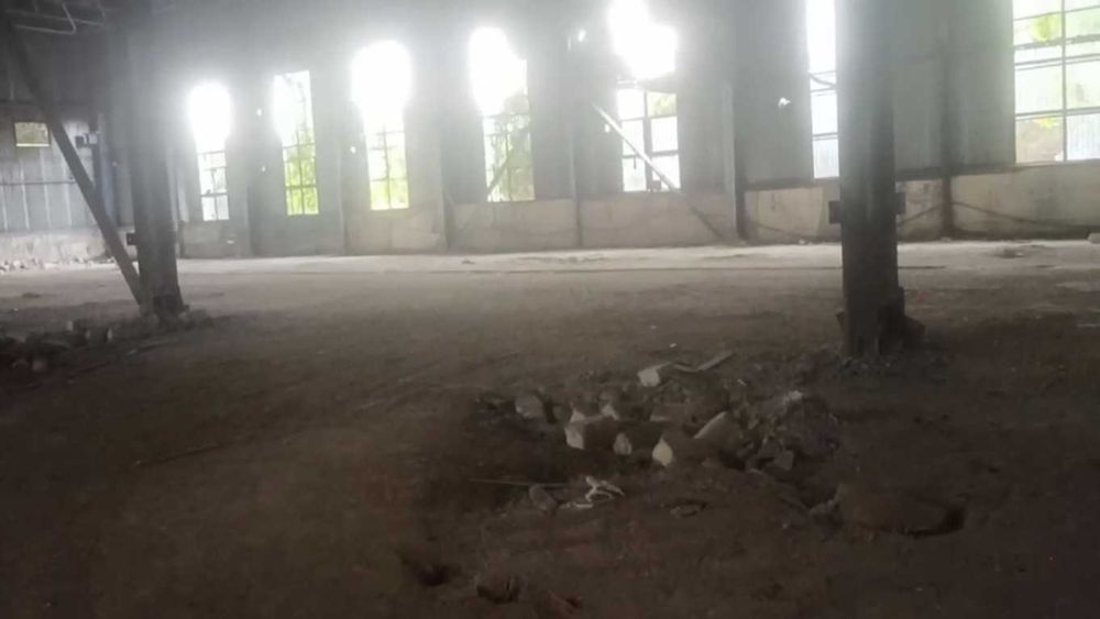 ХХХ Аренда склад 2250 м2 кран балка 12 т.  Сергелийский район