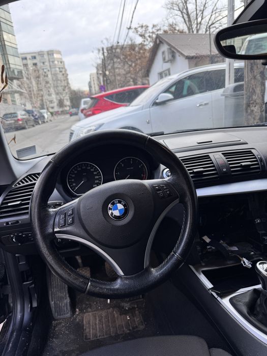 Dezmembrez BMW 118D E81 Seria1 N47D20C