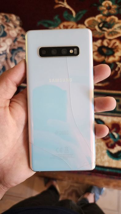 Samsung s10+ plus