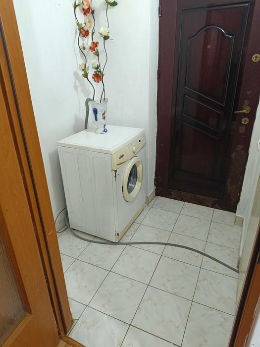 Garsoniera de vânzare