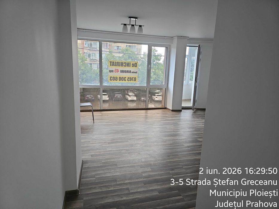 Spaiu birouri ULTRACENTRAL,vedere stradala,,panori luminoase pt logo,,supraf vitrate