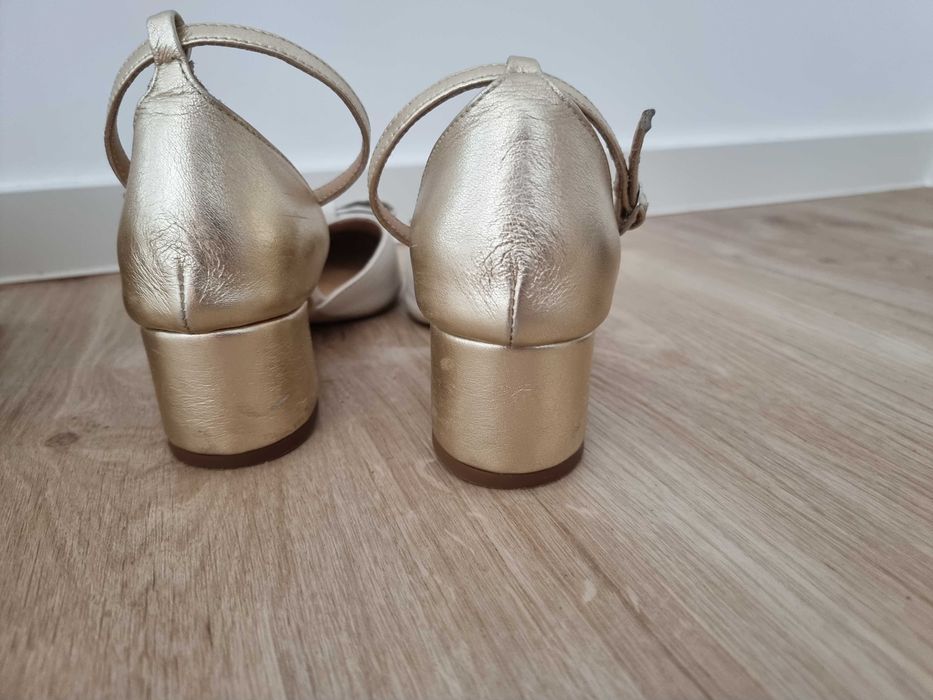 Pantofi piele Essenza