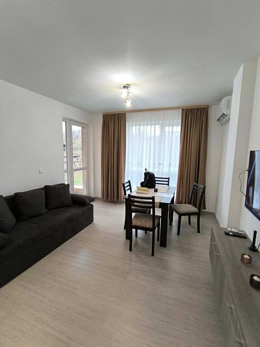 Двустаен апартамент под наем в местност Пчелина