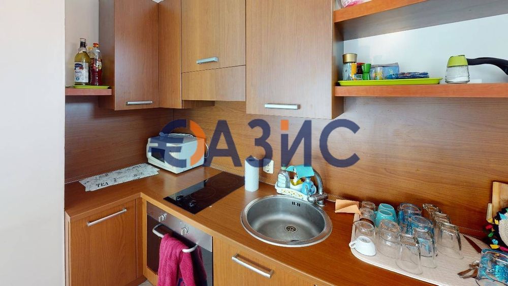 Продава се Тристаен апартамент в с. Кошарица, Област Бургас - 102 кв.м за 912 €/кв.м - Снимка #9
