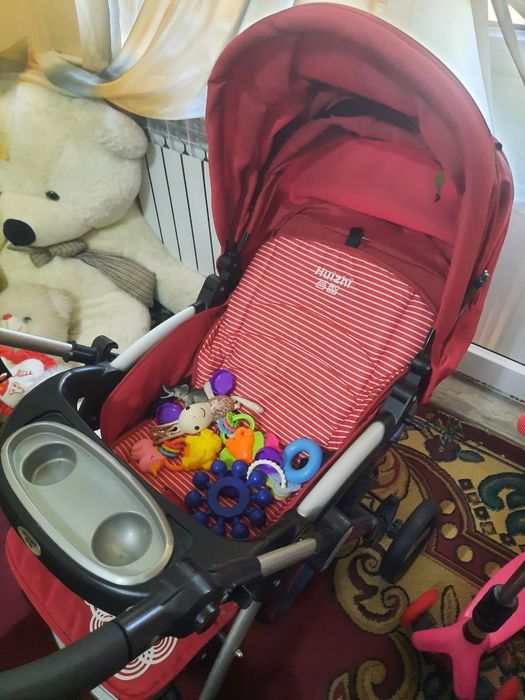 Коляска б.у в отличном состоянии