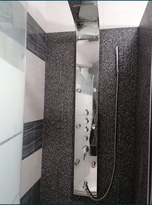 Vand casa in sendreni zona noua