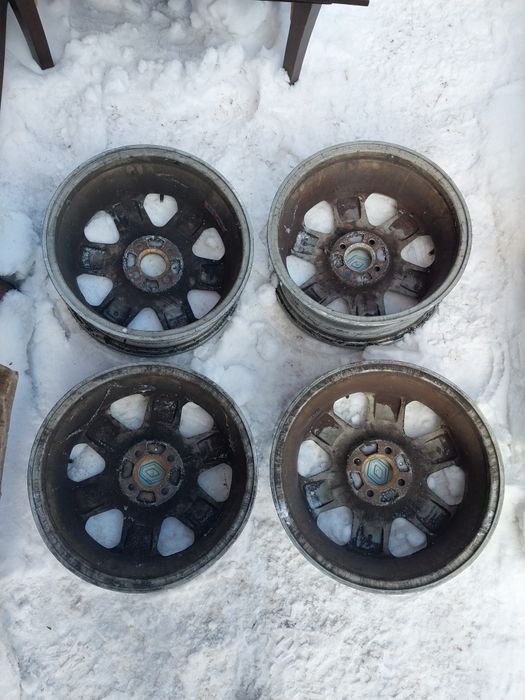 Диски R16 на Reno. 4×100 разболтовка.