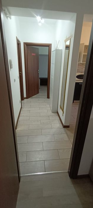 Persoana fizica închiriez apartament decomandat cu 2 camere  mobilat și utilat