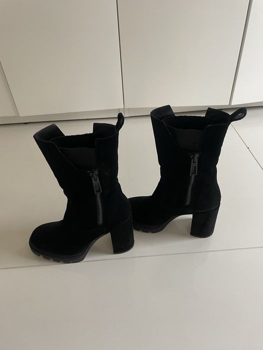 Ghete de piele Musette
