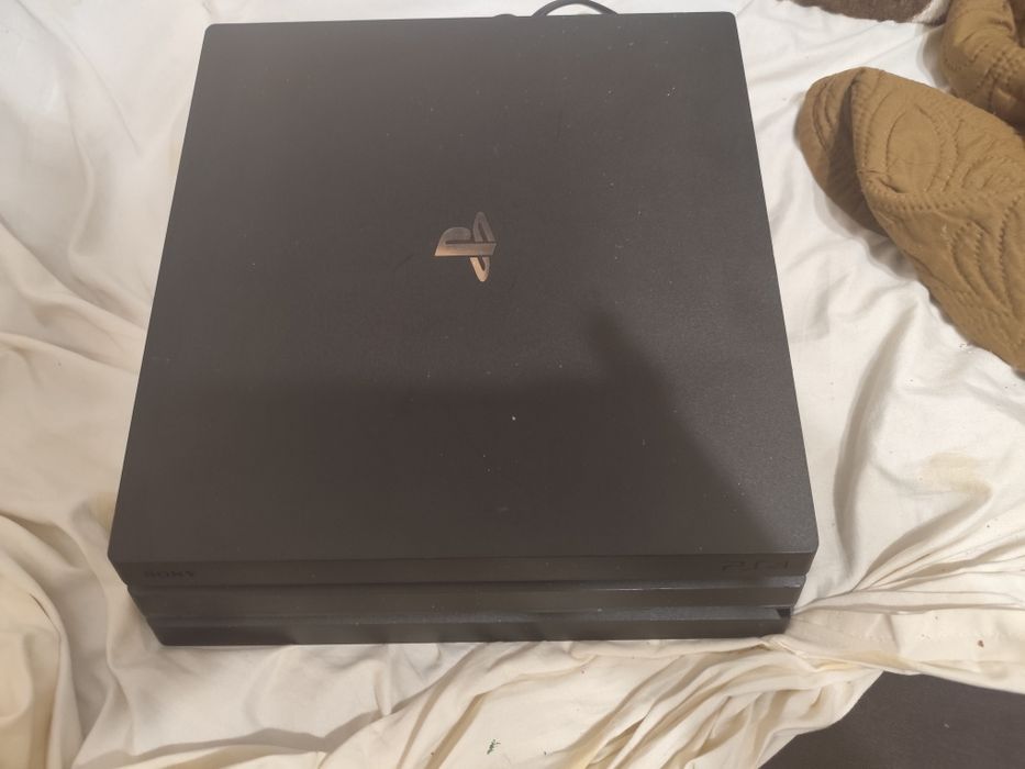 PlayStation 4 pro modat 9.60