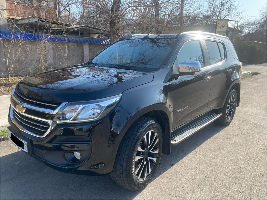 Trailblaizer 2020. Пробег 130 000. Не битый не крашеный.