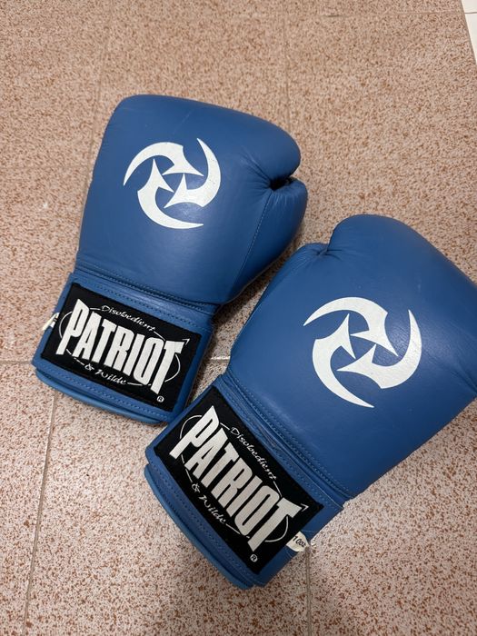 Протектори за крака и ръкавици