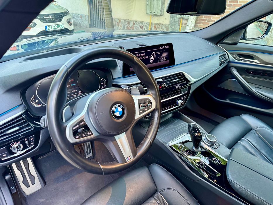 BMW 545e,IMPECABIL,X Drive,83.000 km,M Packet,Harman Kardon,Trapa,HUD,Carlig,Masaj,Full Keyless,Suspensie Adaptiva,Camere 360,Punte viratoare spate