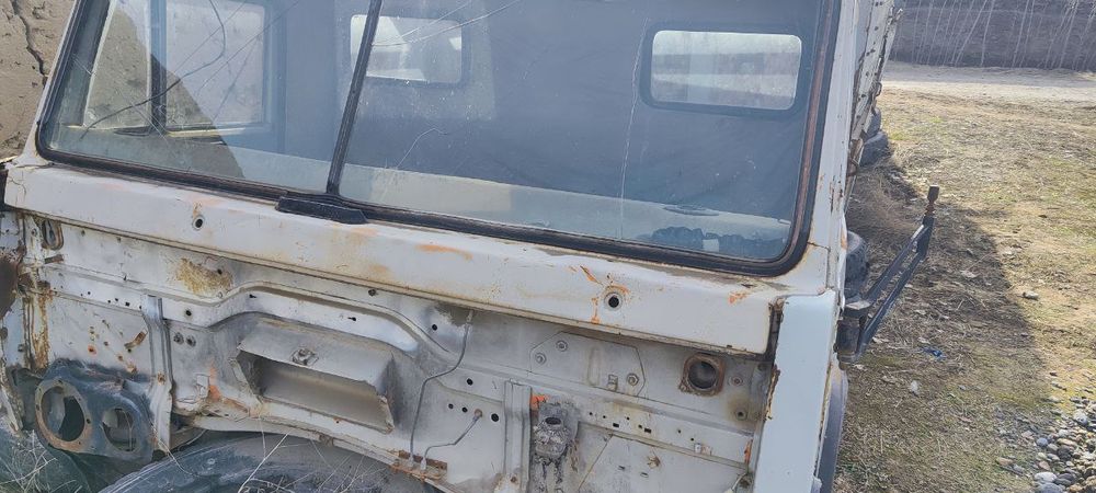 Selhoz kuzif kabina sotiladi arzon narxlarda