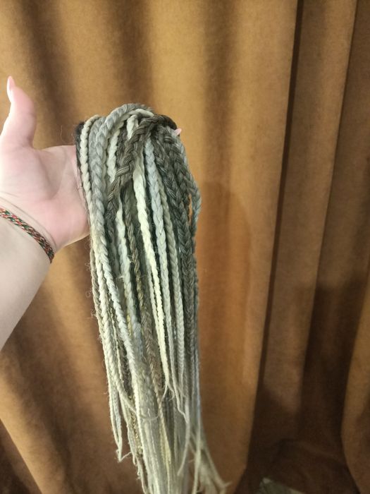 Продам ДЕ косы 4 оттенка