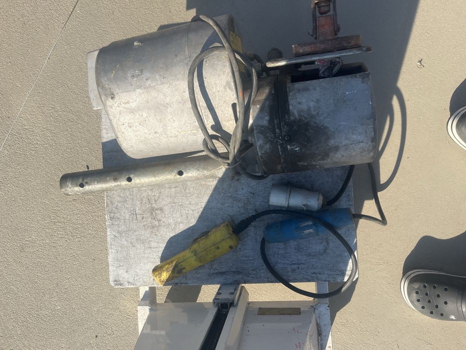 Macara electrica Geda 150 kg  ( electropalan)