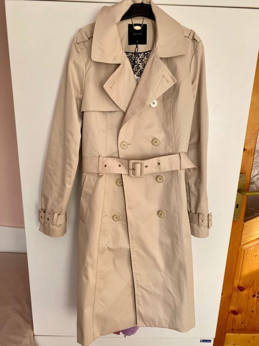 Дамски тренчкот нов