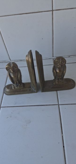 Два броя стари кукумявки