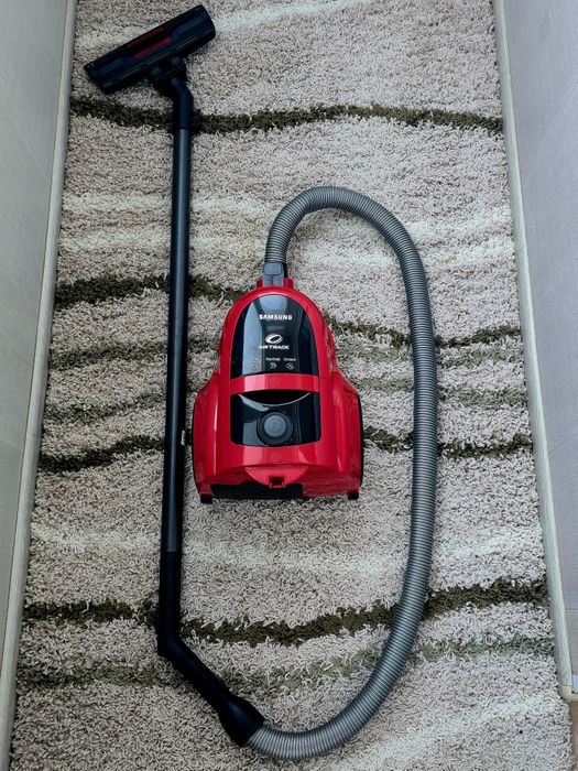 Пылесос Samsung, в отличном состоянии.