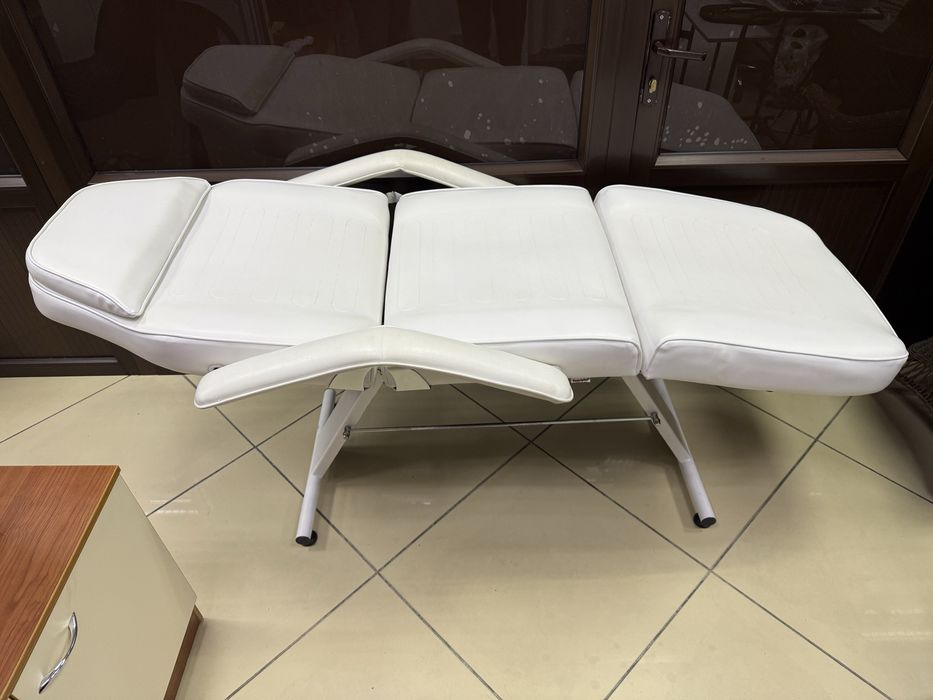 Медицинская кушетка Б/У, Срочно
