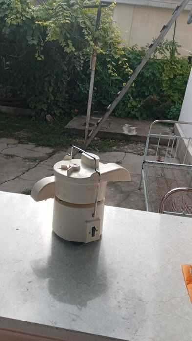 Соковыжималка Россинка