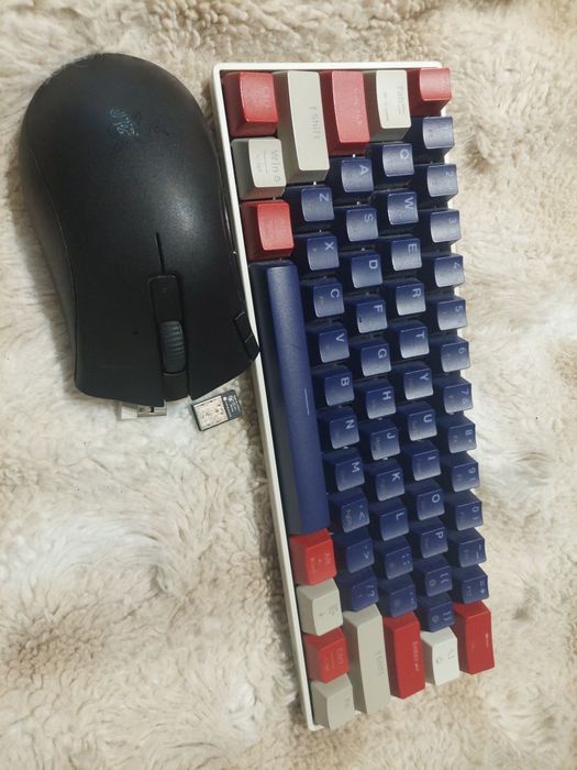 Pachet(sau separat) mouse + tastatura