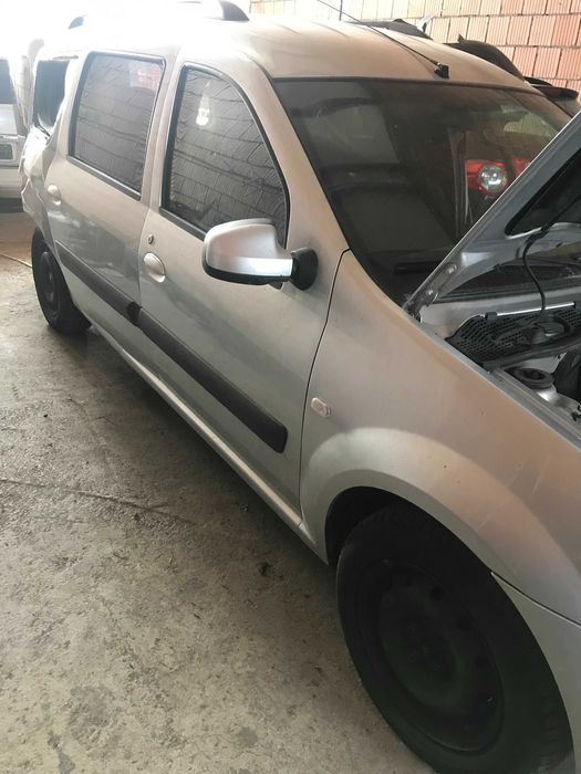 Dezmembrez/Piese Dacia Logan MCV Facelift 1.6 16V 2010 si 1.5 DCI