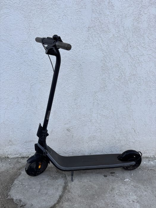 Trotineta ninebote (Urgent)