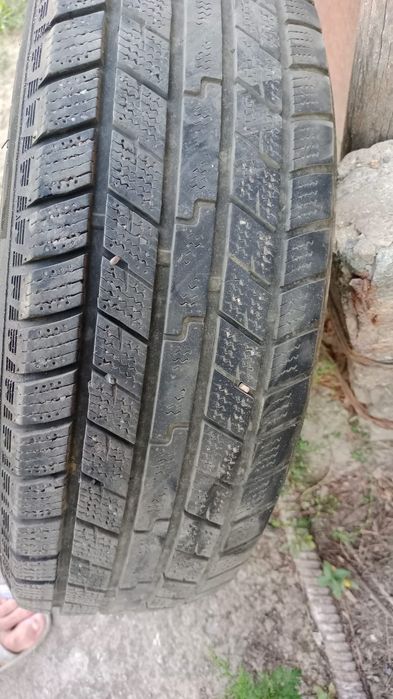 Зимние  резины 185/70/14