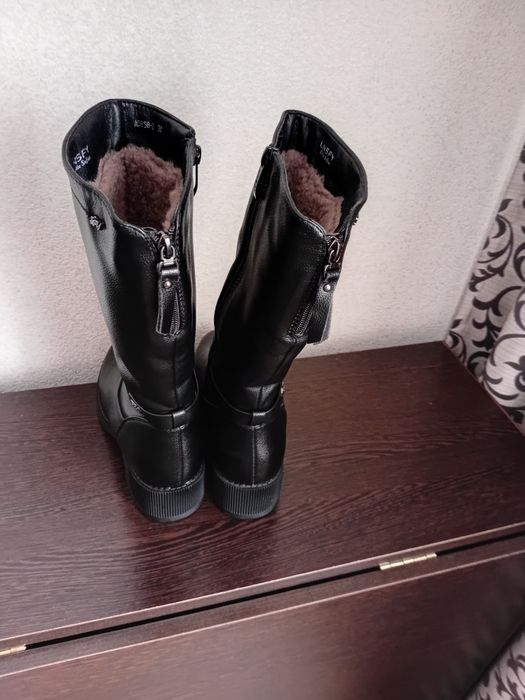 Продам зимние сапоги. Новые