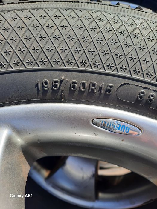 Ляти джанти с гуми за ТОЙОТА 4×100, 15цола