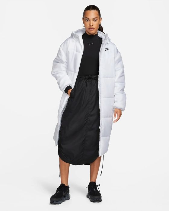 Дамска PARKA NIKE NSW TF THRMR  (FB7675-100)
