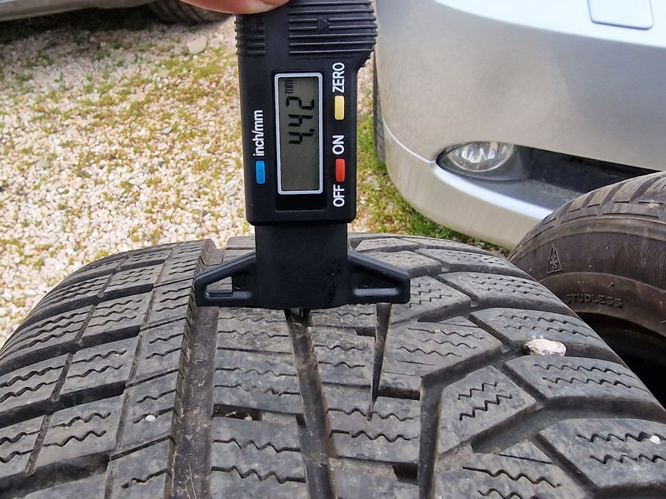 2бр зимни гуми 195 45 16