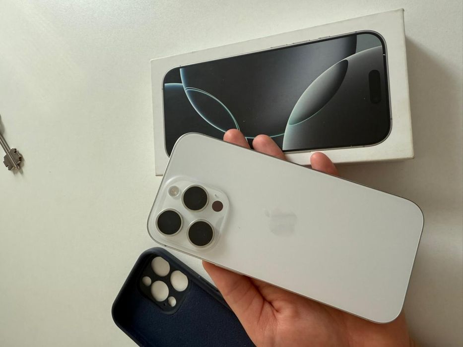 Айфон 16 про с гарантиямен