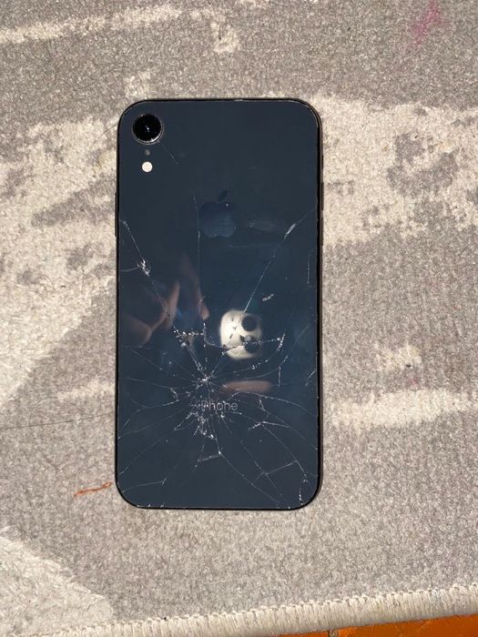 iPhone xr обменяю 128гб