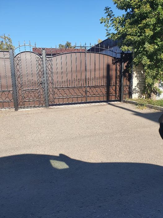 Ворота . Заборы . Навесы . Двери