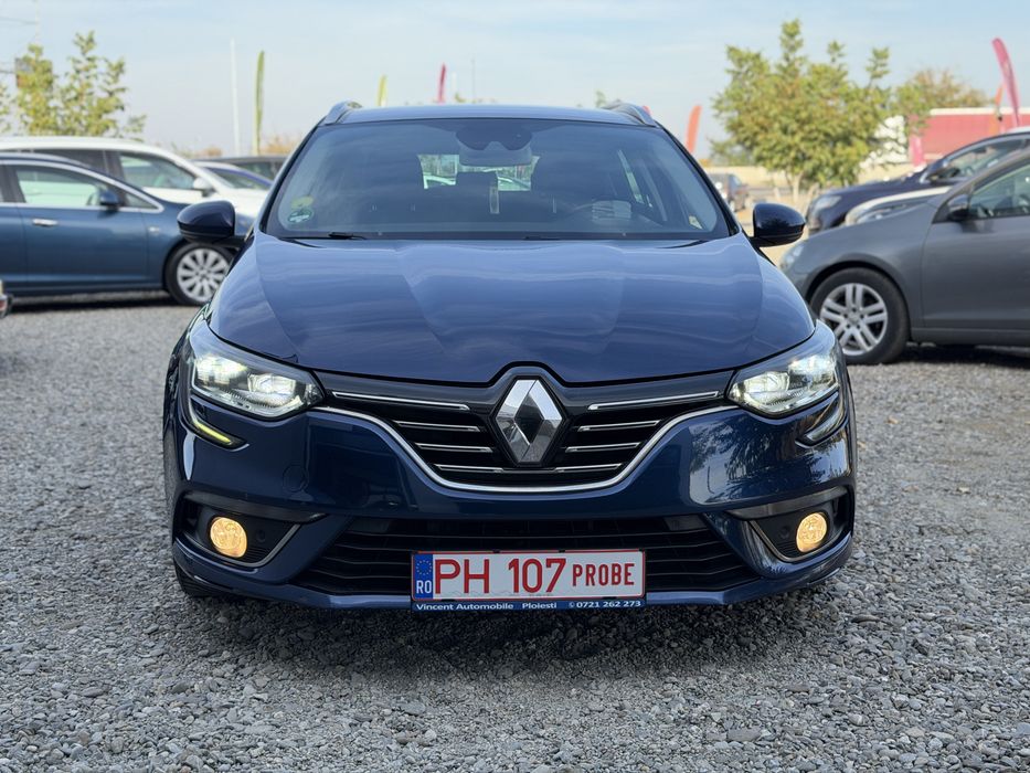 Renault Megane BOSE Model 2017 Euro 6 Head Up Display
