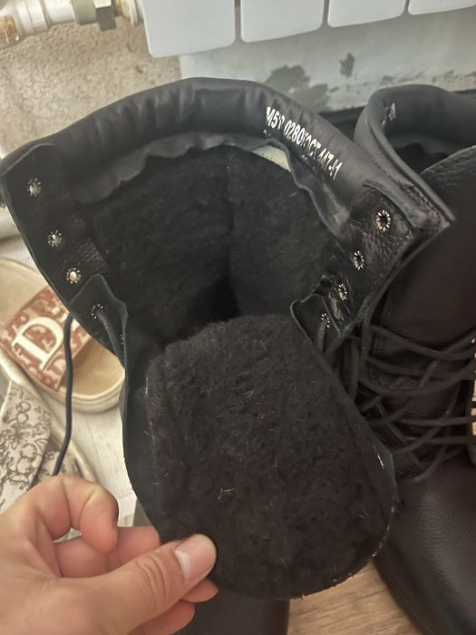 Зимный ботинка берцы новый размер—41.