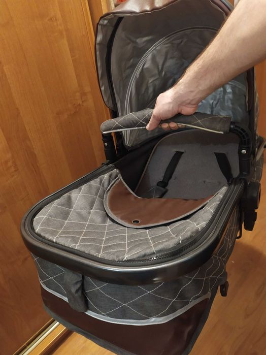 Коляска детская , в отличном состоянии