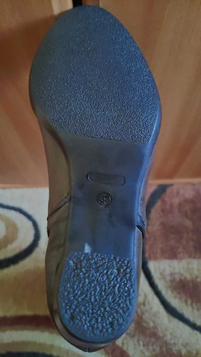 Vand cizme de dama, din piele naturala